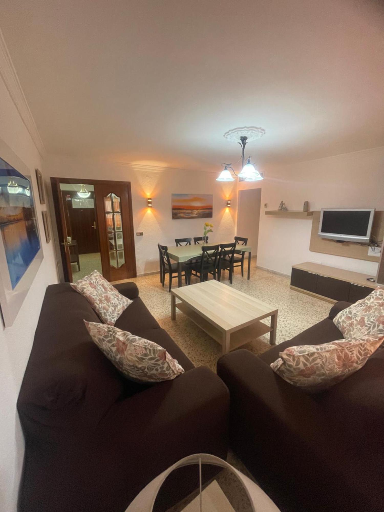 Gran Y Magnifico Apartamento En Malaga Bagian luar foto
